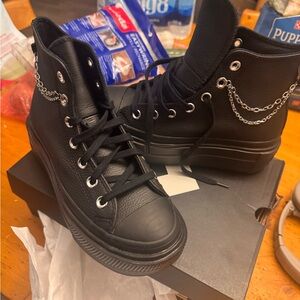 Women's Black platform Converse